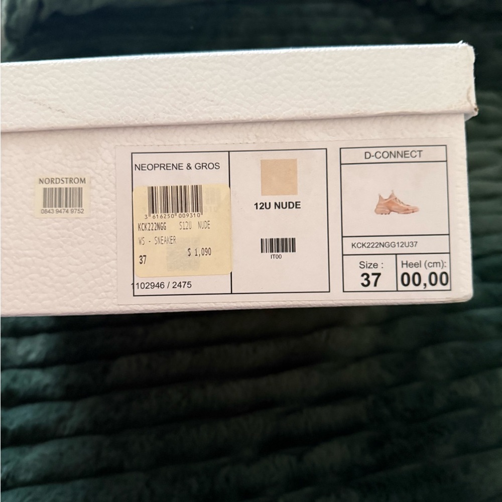 Dior Women's Beige Sneakers - Picture 5 of 5